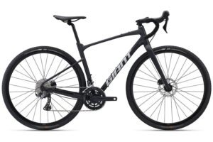 Giant Revolt 0 black 2022